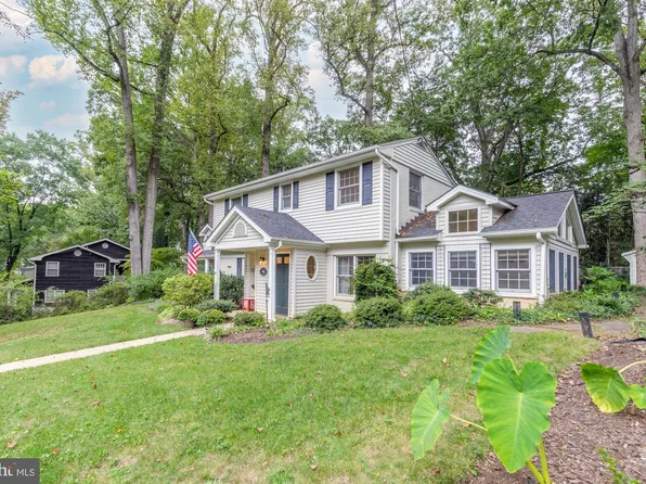 11405 Rokeby Ave, Garrett Park, MD 20896