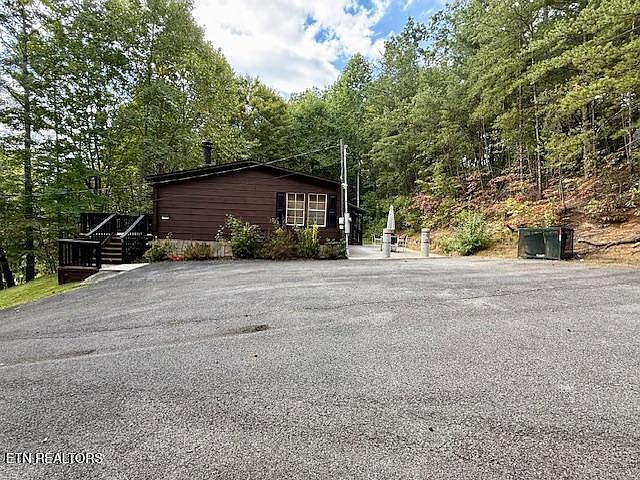 1329 Ski View Ln, Sevierville, TN 37876 | MLS #1319016 | Zillow