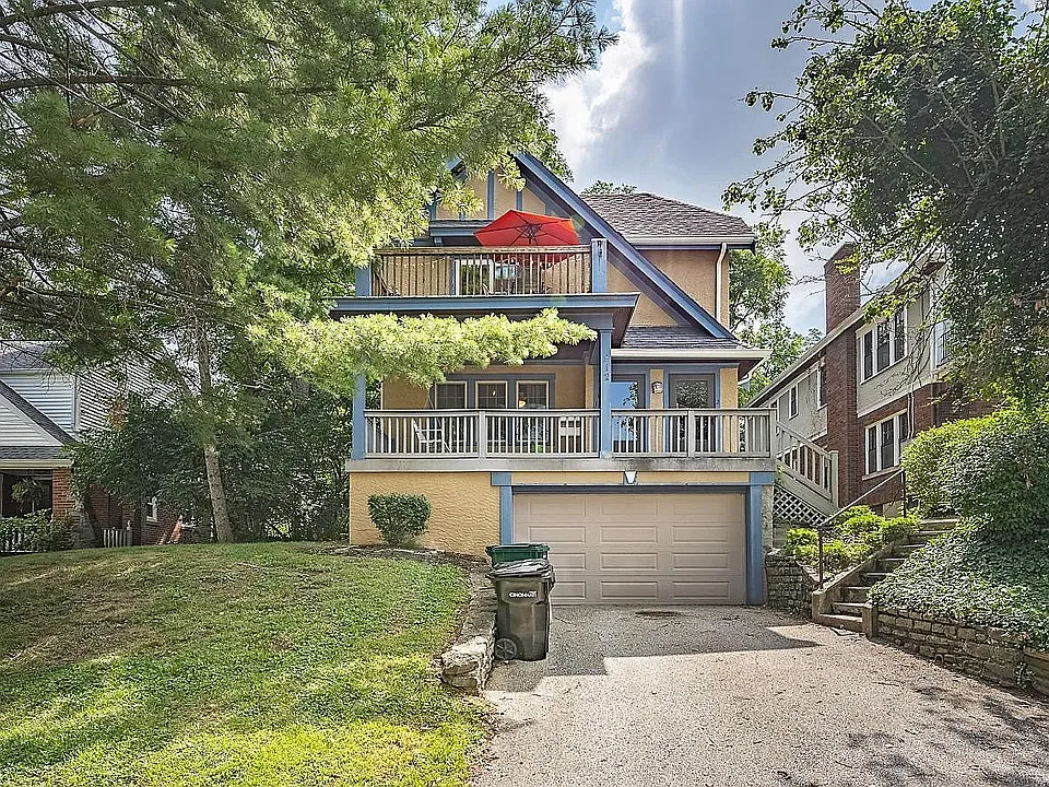 912 Ellison Ave #1