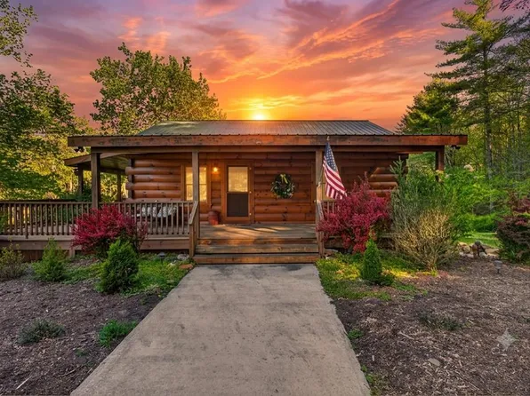 157 Double Bridges Dr, Fancy Gap, VA 24328