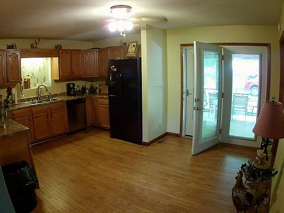 2nd image of 210 White Ln