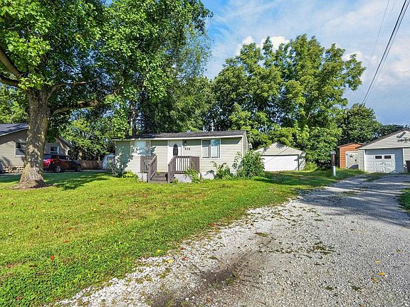 2nd image of 936 Greenwich Rd