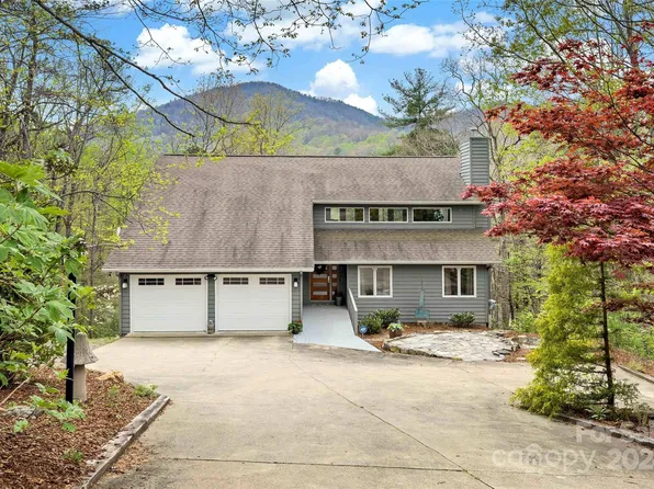 23 Timber Park Dr, Black Mountain, NC 28711