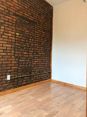 Rented by Gavco Realty Group Inc | media 10