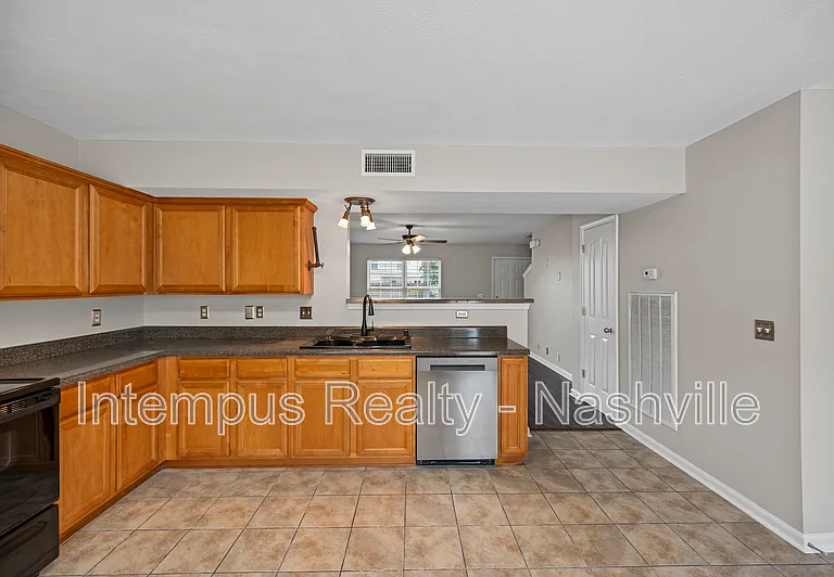 415 Shoshone Pl — Photo 9