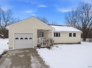 7453 Bear Ridge Rd, North Tonawanda, NY 14120