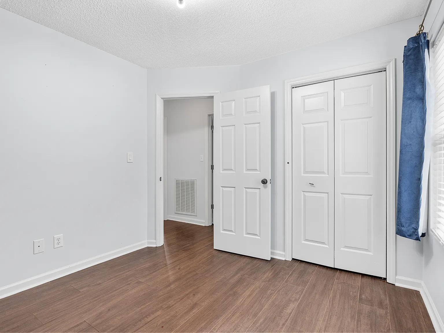 100 Kensington Way - 1 — Photo 3