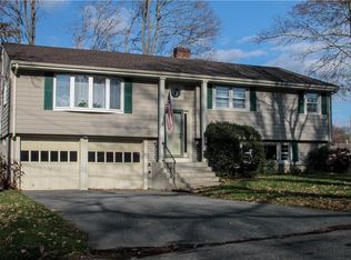 12 Madeline Dr, Newport, RI 02840