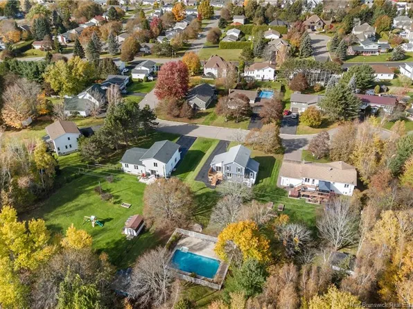 591 Lafleur St, Dieppe, NB E1A 6A3