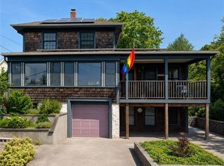 95 Bay View Ave, Cranston, RI 02905