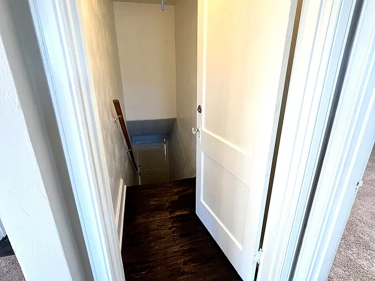210 Pennsylvania Ave #2 — Photo 5