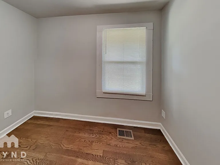 6143 Castle Ct — Photo 14