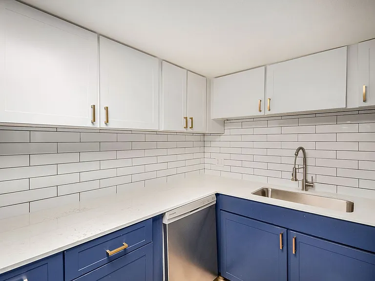 Madison Flats — Photo 2
