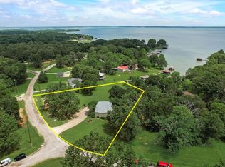 204 Knights Cir, Streetman, TX 75859