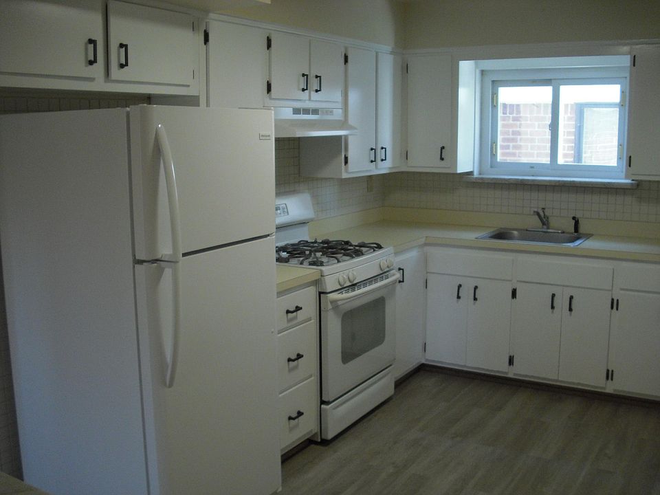 1st image of 8120 153rd Ave APT 1