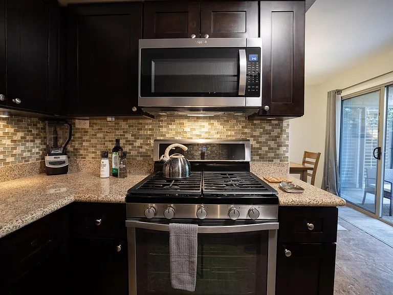 4950 N Miller Rd #133 — Photo 6