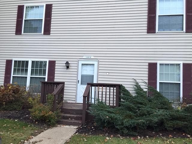 1st image of 1328 Hibbard Dr APT B