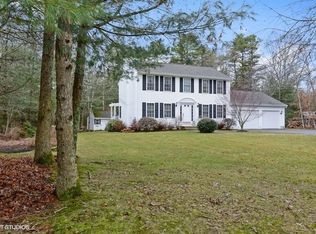 84 Dover Ln, Richmond, RI 02812
