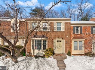 9660 Masterworks Dr, Vienna, VA 22181