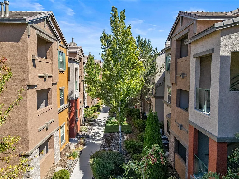 The View Apartments — Photo 116