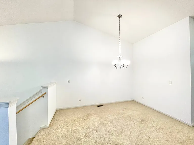 786 Four Seasons Blvd — Photo 5