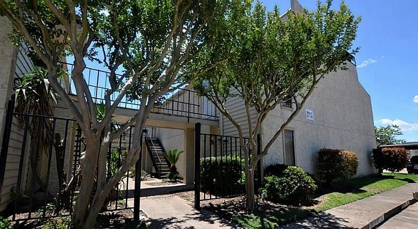 1st image of 10075 Westpark Dr APT 39