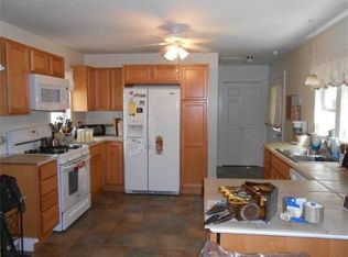 4 Gaugh St, Easthampton, MA 01027