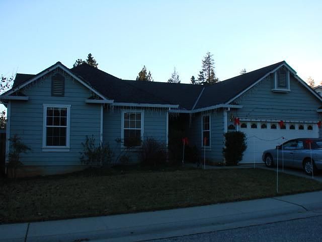 2nd image of 140 Scotia Pines Cir
