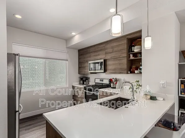 5523 W 10th Ave, Lakewood, CO 80214
