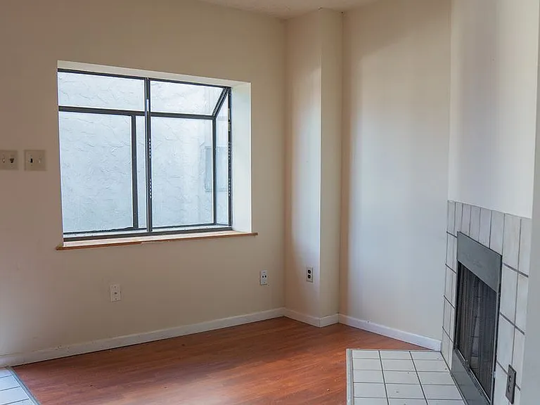 1669 Summit St #1675 — Photo 44