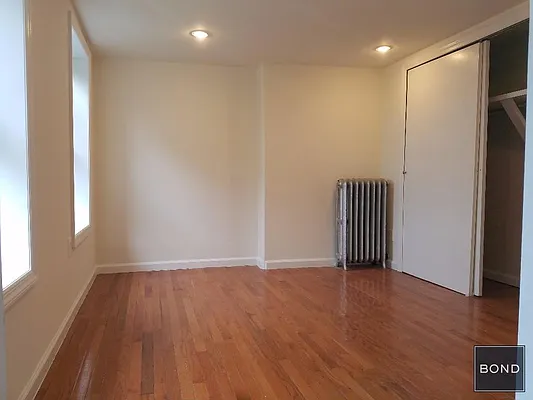 Rented by Bond New York | media 9