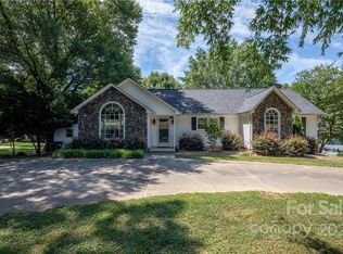 17514 Randalls Ferry Rd, Norwood, NC 28128