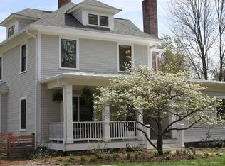 2247 N Upton St, Arlington, VA 22207