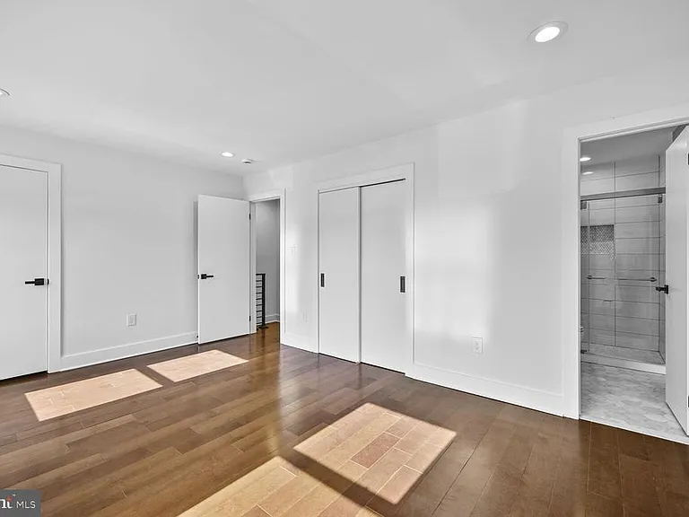 10222 Arizona Cir #18 — Photo 19