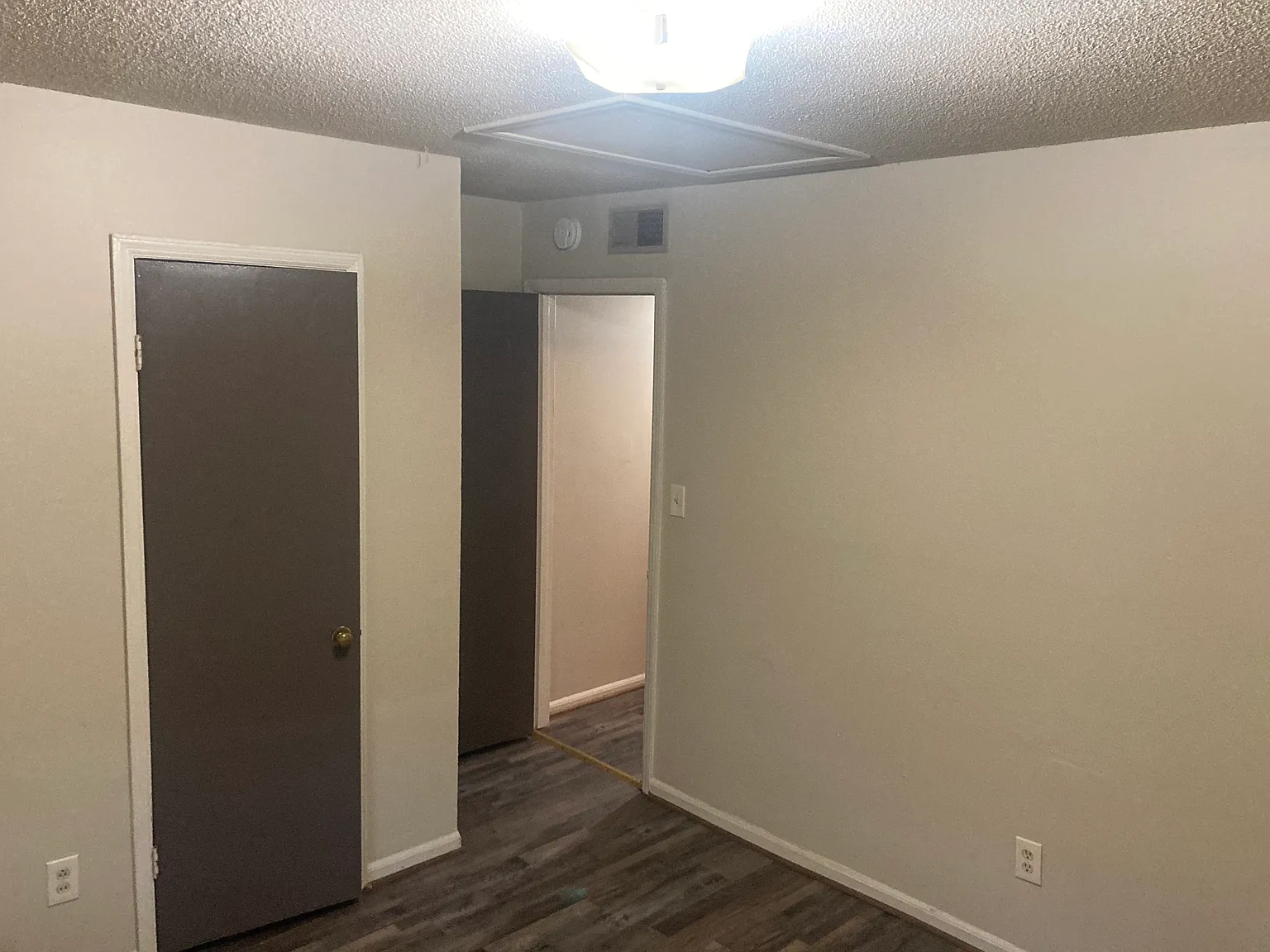 2 bed, 800 sqft, $700 — Photo 4