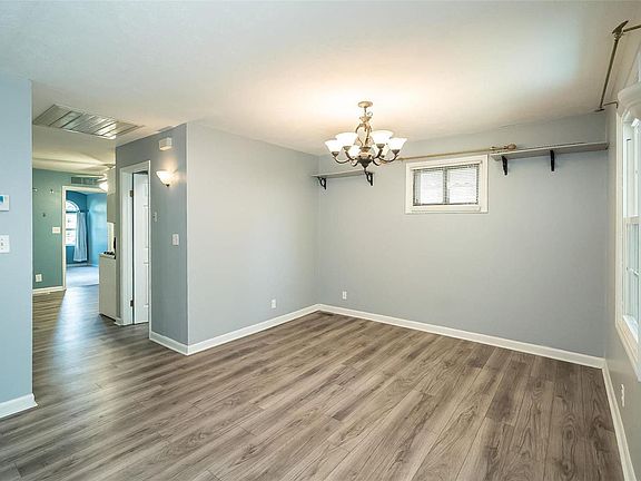 4th image of 4149 Wilmington Ave