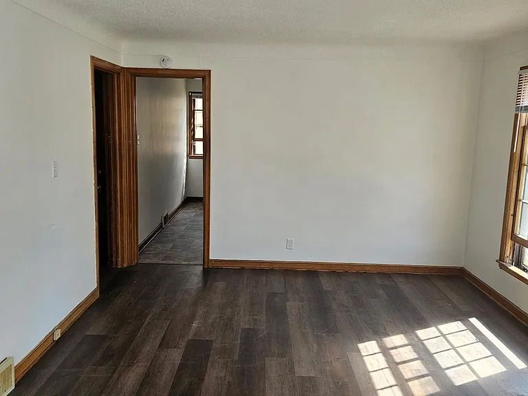 994 Oakdale Ave — Photo 7