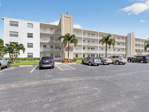 2nd image of 4054 Rexford C