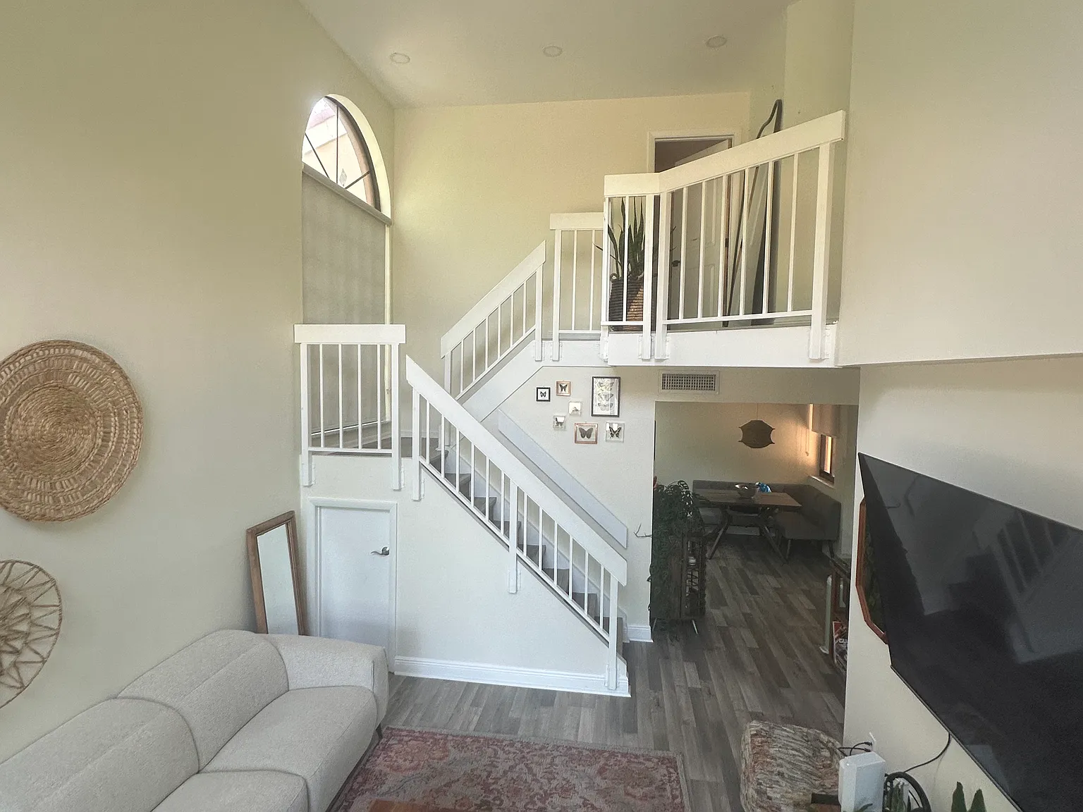 3 bed, 1240 sqft, $3,000 — Photo 1