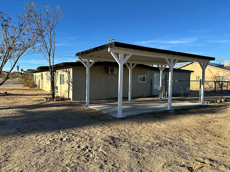 72664 Sunnyslope Dr — Photo 15