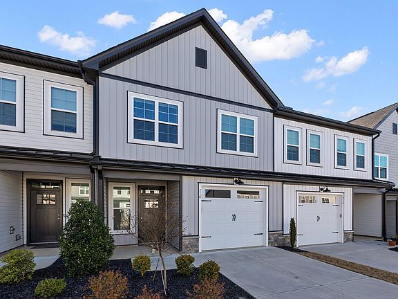 3rd image of 718 Jamescroft Way