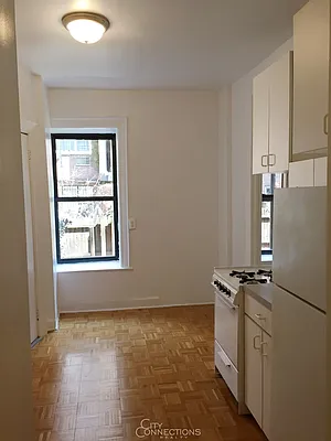 Rented by City Connections Realty | media 29