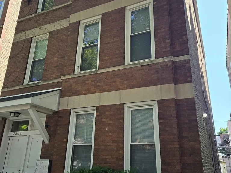 2309 N Leavitt St #1 — Photo 1