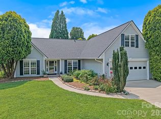 200 Planters Creek Rd, Fletcher, NC 28732