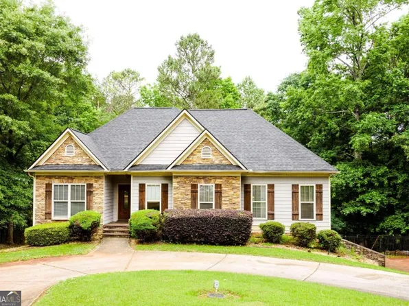 28 Ash Way NE, White, GA 30184