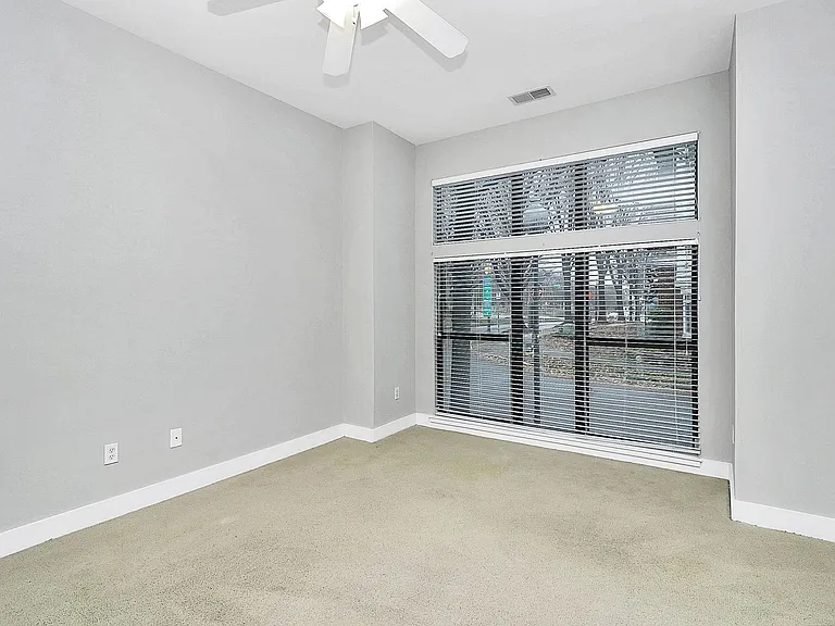 712 N Davidson St — Photo 23