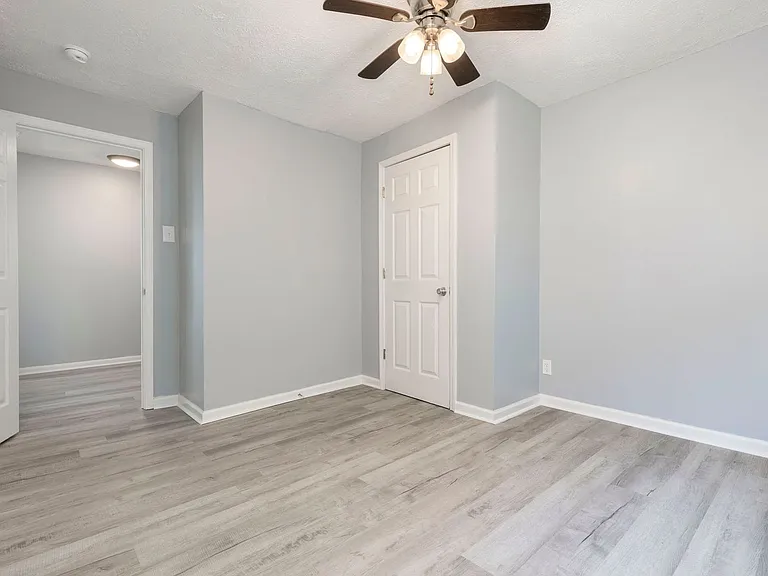 3624 Parthenia Ave — Photo 10