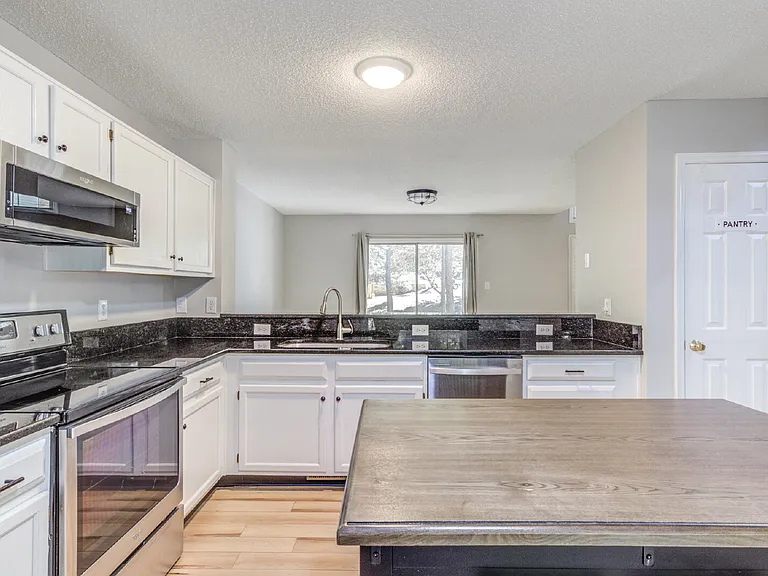 103 Unaka Ct — Photo 29