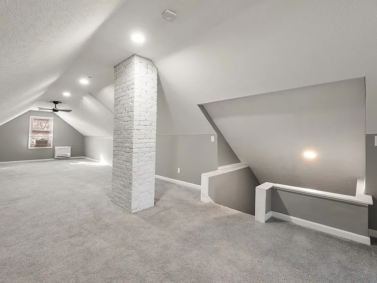14521 Garfield Ave #2 — Photo 18