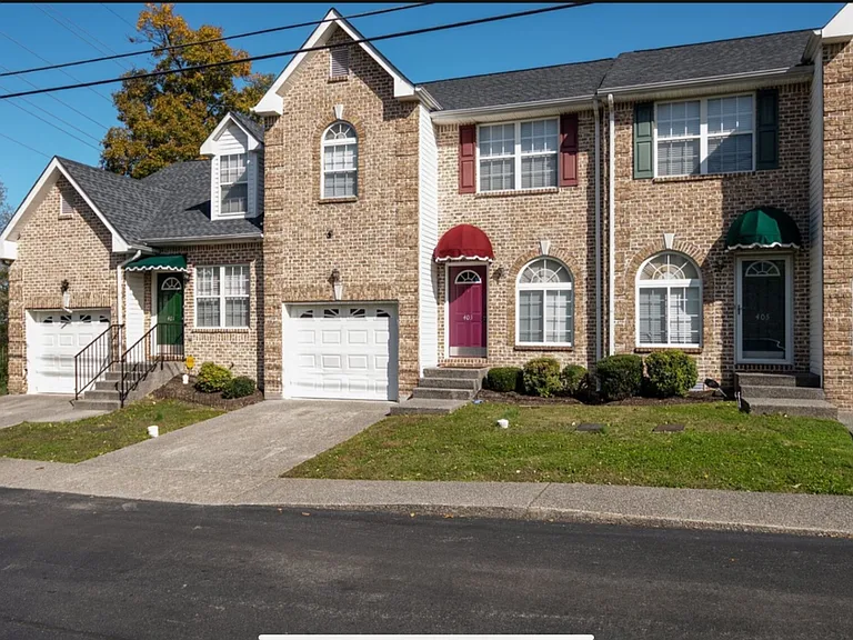 3001 Hamilton Church Rd #403 — Photo 2